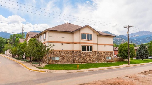 Magnuson Grand Pikes Peak image 47